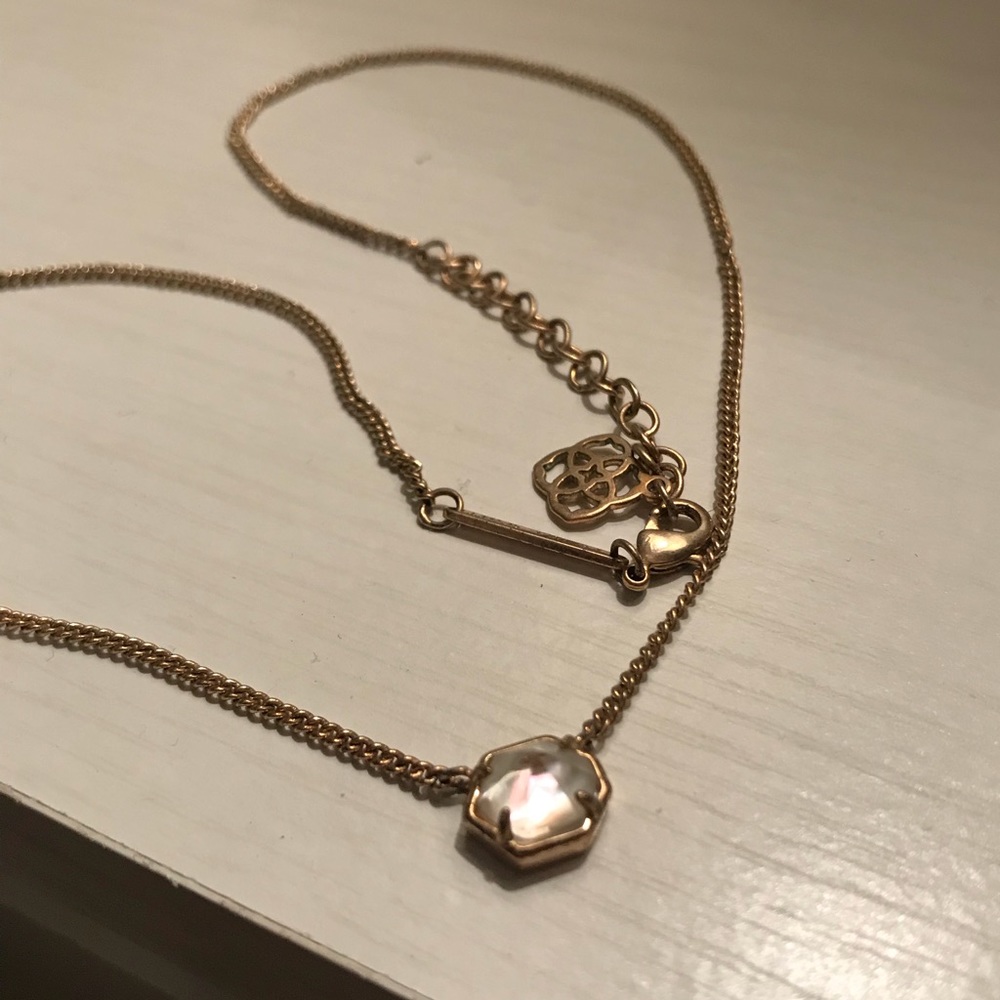 Kendra Scott Necklace